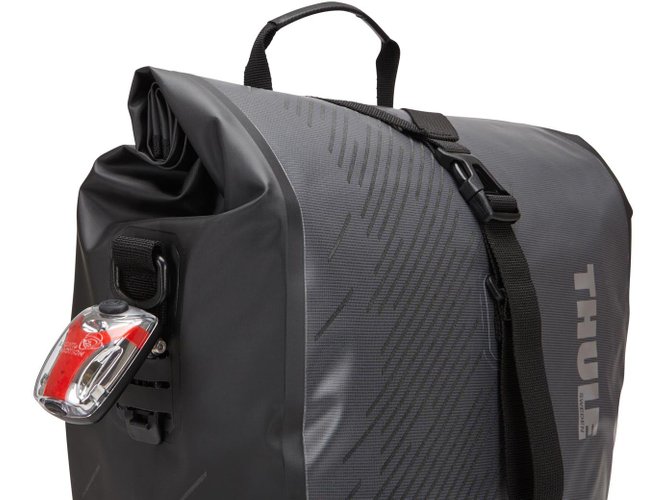 Biking backpack Thule Pack 'n Pedal Shield Pannier Small (Dark Shadow) 670x500 - Фото 5