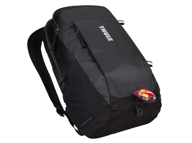 Рюкзак Thule EnRoute Backpack 18L (Black) 670x500 - Фото 11