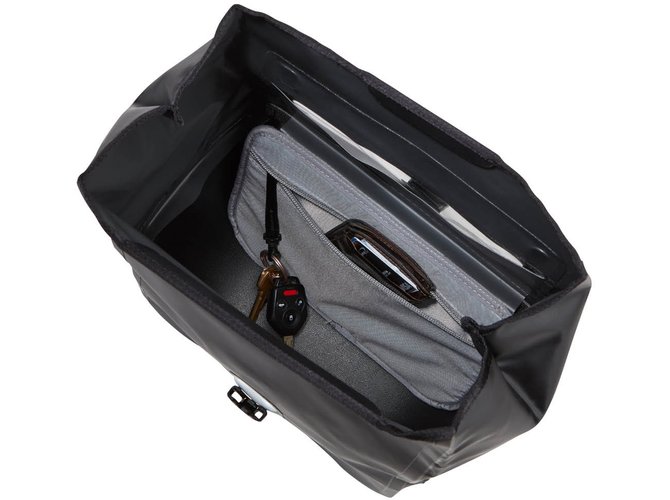 Thule Shield Handlebar Bag 670x500 - Фото 6
