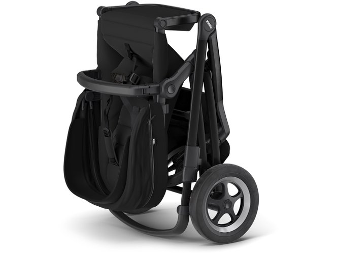 Stroller Thule Sleek (Black on Black) 670x500 - Фото 4