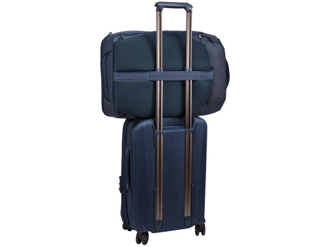 Рюкзак-Наплічна сумка Thule Crossover 2 Convertible Carry On (Dress Blue) 670x500 - Фото 13