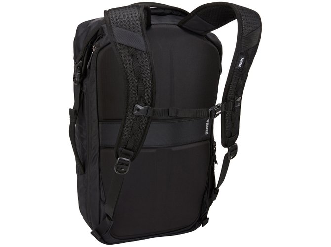 Рюкзак Thule Subterra Travel Backpack 34L (Black) 670x500 - Фото 3
