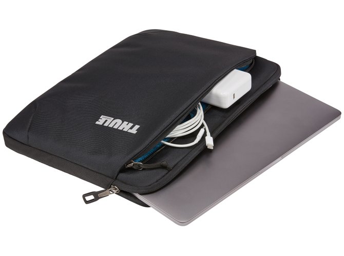 Case Thule Subterra MacBook Sleeve 15" (Black) 670x500 - Фото 4