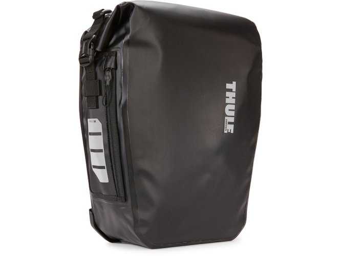 Biking backpack Thule Shield Pannier 17L (Black) 670x500 - Фото