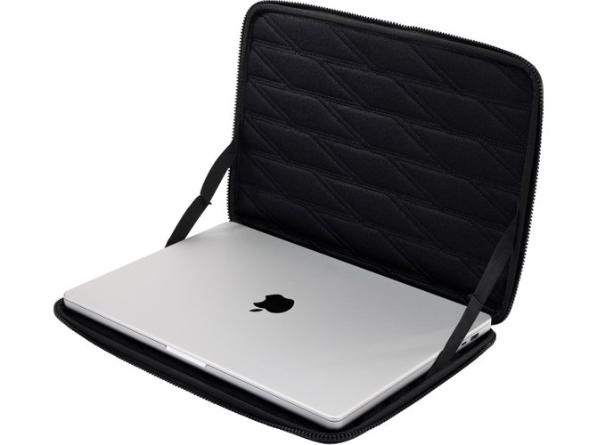 Thule Gauntlet MacBook Pro Sleeve 16" (Black) 670x500 - Фото 4