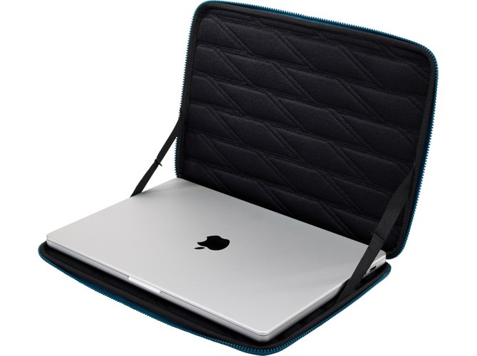 Thule Gauntlet MacBook Pro Sleeve 16" (Blue) 670x500 - Фото 4