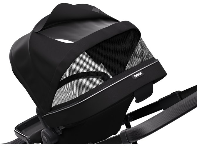 Stroller with bassinet Thule Sleek (Midnight Black on Black) 670x500 - Фото 5
