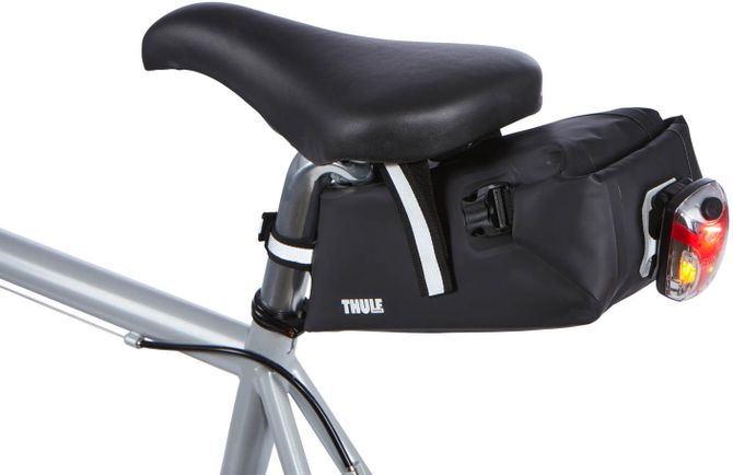 Велосипедна сумка под сидушку Thule Shield Seat Bag Large 670:500 - Фото 4