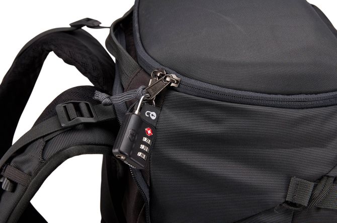 Туристический рюкзак Thule Landmark 70L (Dark Forest) 3203731 670:500 - Фото 11