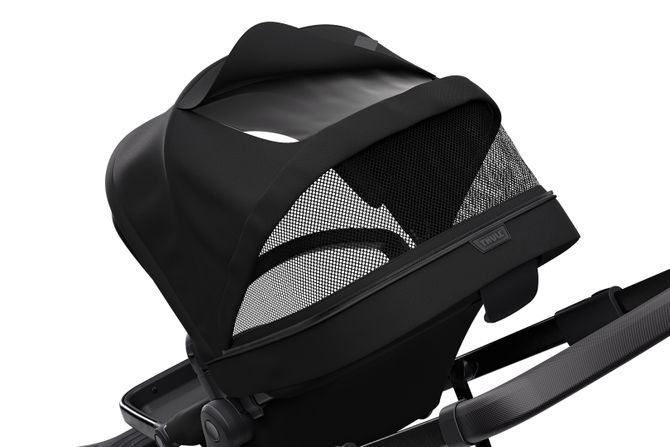 Stroller with bassinet Thule Sleek (Black on Black) 670:500 - Фото 5