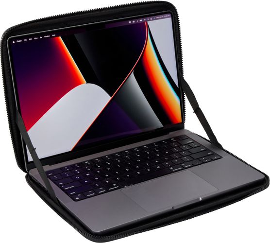 Thule Gauntlet 4 MacBook 14" Sleeve (Black) 3204902 670:500 - Фото 5