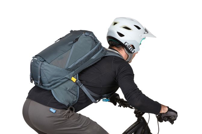 Велосипедний рюкзак Thule Rail Backpack 18L 670:500 - Фото 2