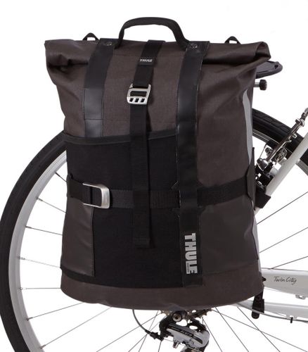 Велосипедна сумка Thule Pack ’n Pedal Commuter Pannier (Black) 670:500 - Фото 4