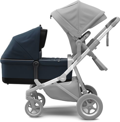 Люлька Thule Sleek Bassinet (Navy Blue) 11000104 670:500 - Фото 3