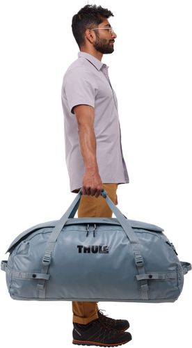 Спортивная сумка Thule Chasm Duffel 90L (Pond) 670:500 - Фото 4